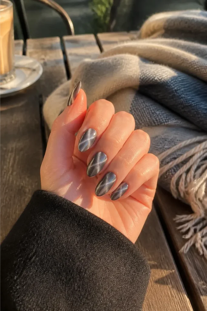 Cat-Eye Magnetic Chrome