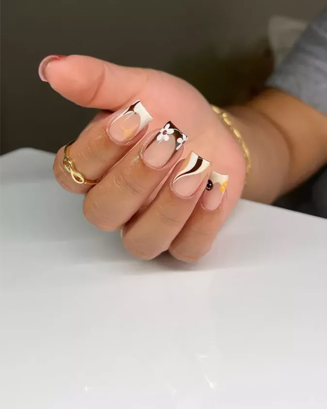 Chrome Brown Wave Line