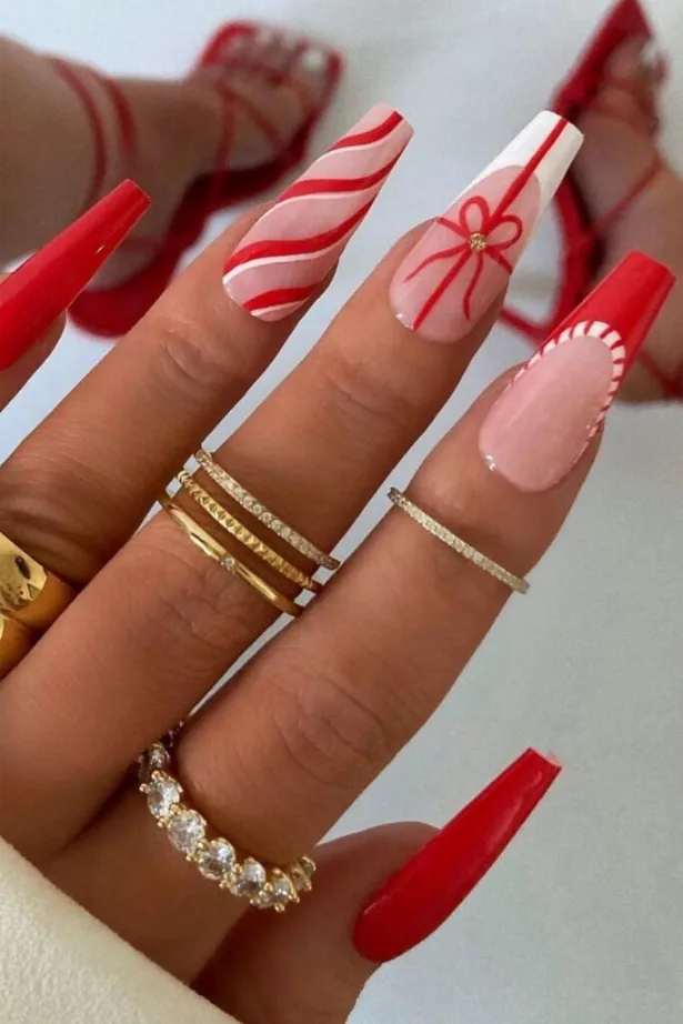 Coffin Gift Wrapped French Tips