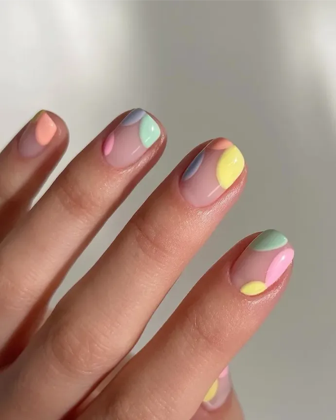 Curved Pastel Shapes 