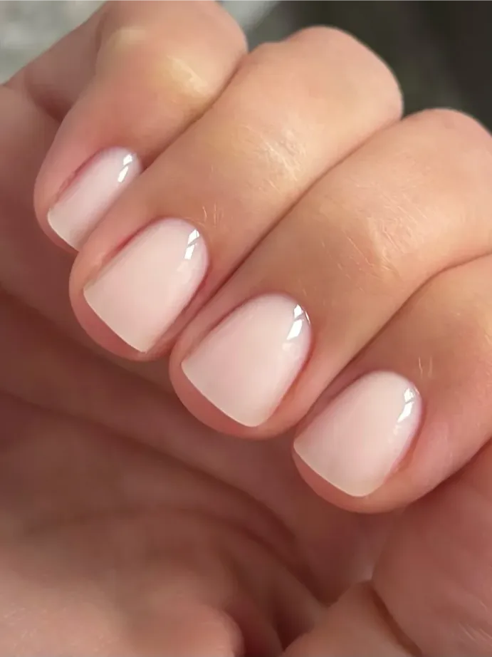 Glass-Skin Milky Nails