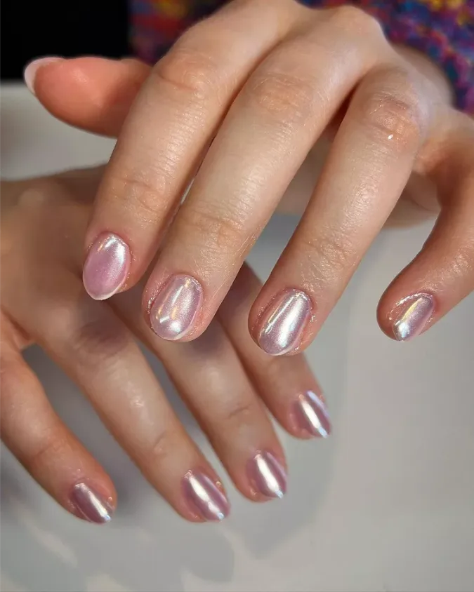 Mirror-Chrome Shade